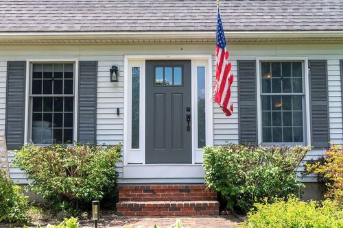 Peaceful Home in Central Maine