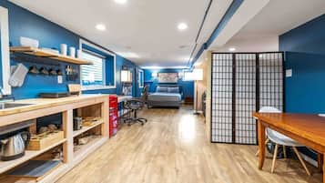 1 bedroom, iron/ironing board, WiFi, bed sheets