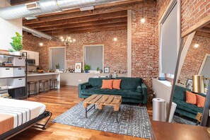 TV, offices
