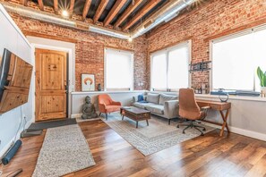 Fernseher, Arbeitsbereiche