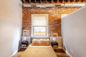 1 chambre, fer et planche à repasser, Wi-Fi, literie fournie