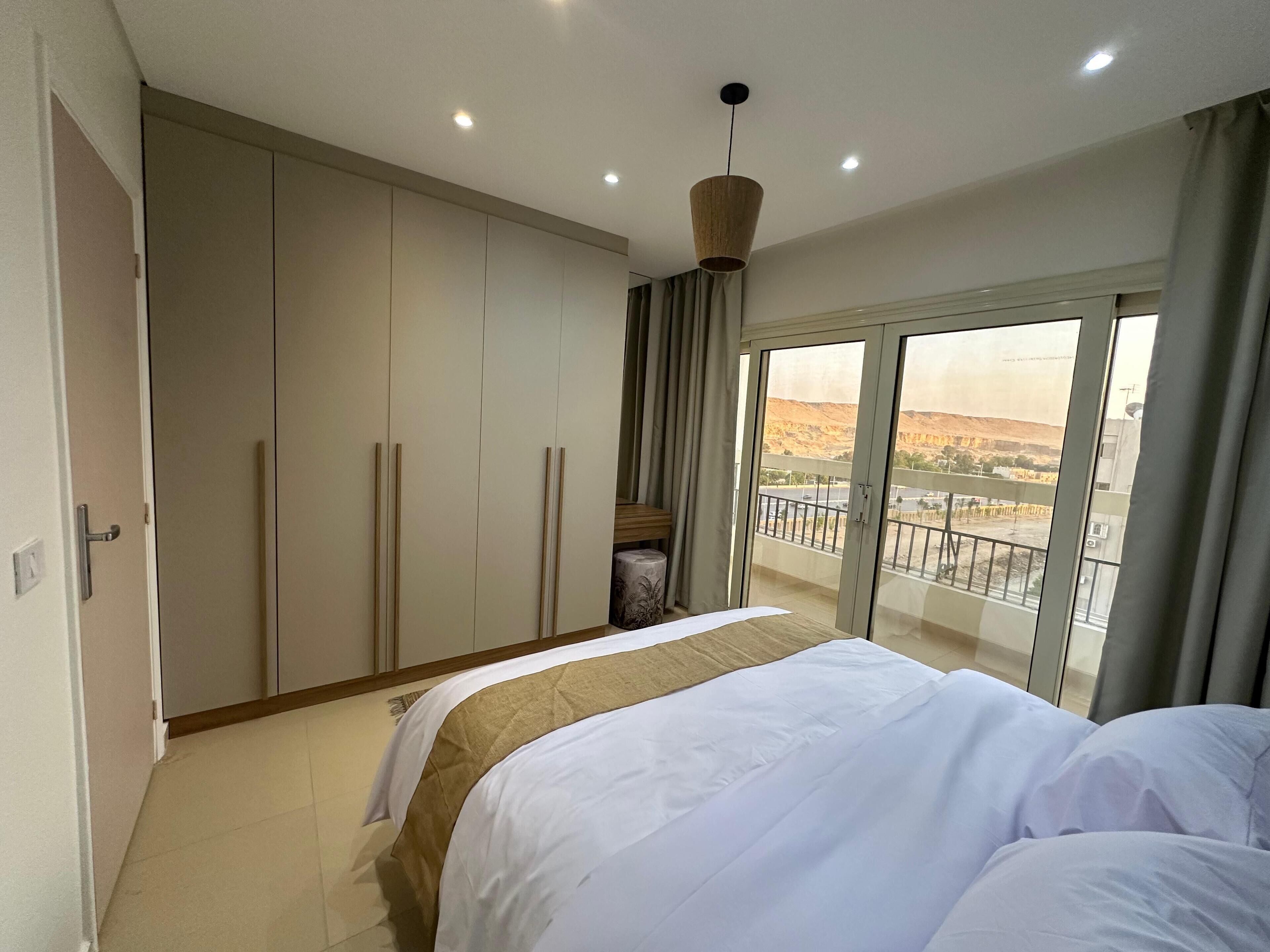 2 slaapkamers, een strijkplank/strijkijzer, wifi, beddengoed