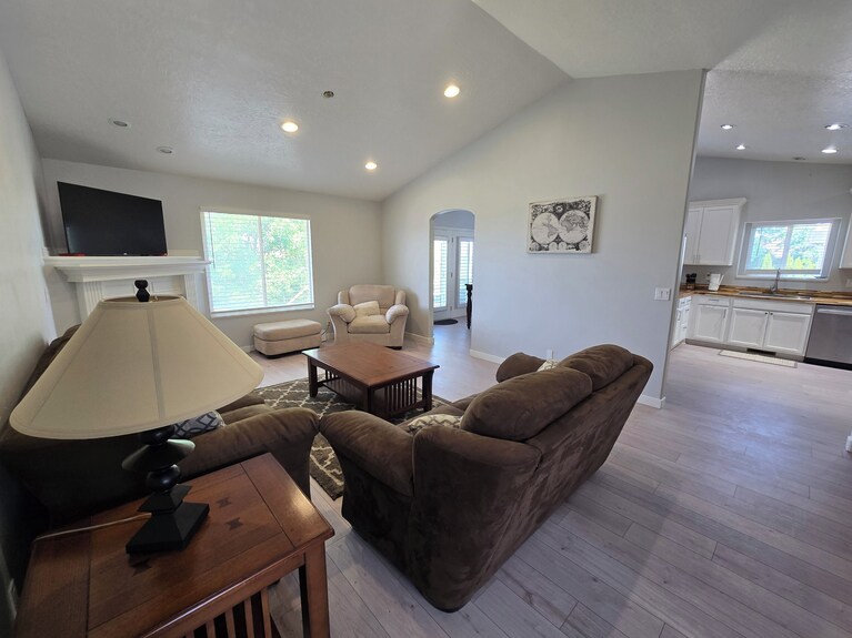 5 Bed, 3 Bath Spacious Home - Logan, UT