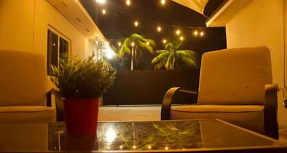 The Vice City Suite•Private Stay+Free Parking in the Heart of Miami
