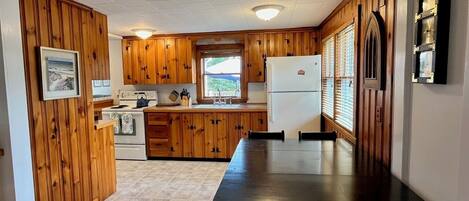 Microondas, horno y parrilla de estufa