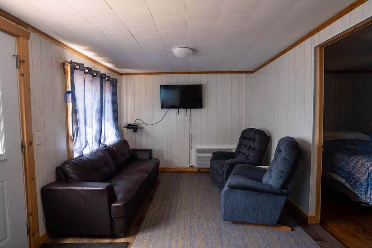 Cozy 2bed Waterfront Cabin | Near Bruce Peninsula - Tobermory