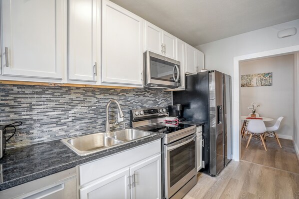 Microwave, oven, stovetop, dishwasher