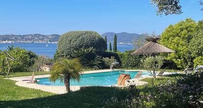 Villa indépendante dans parc arboré et vue mer exceptionnelle