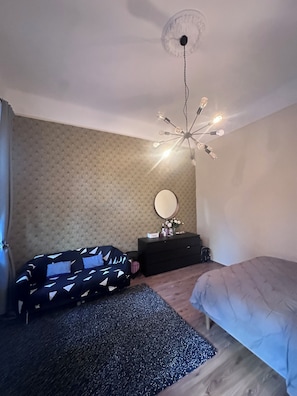 1 chambre, fer et planche à repasser, Wi-Fi, draps fournis