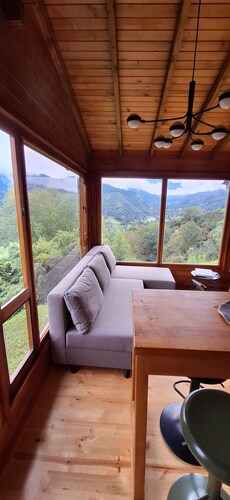 Cabin with the best view of the Cocora Valley, only 200 meters from Salento.