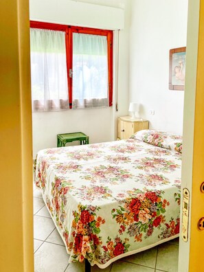 2 bedrooms, WiFi, bed sheets - Giuliana's House (Principina a Mare)