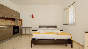 1 室のベッドルーム、WiFi、ベッドシーツ