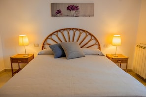 2 bedrooms, bed sheets