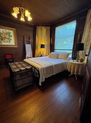 5 bedrooms, Internet, bed sheets