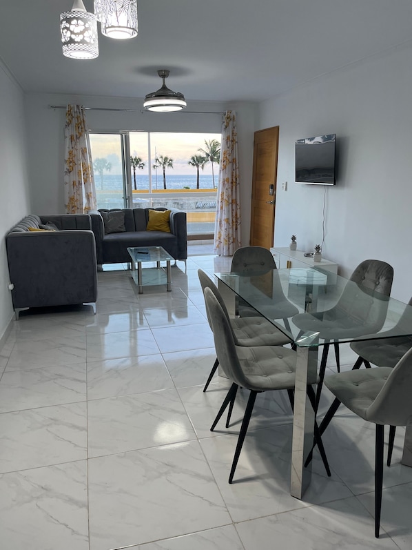 Apartamento, 3 quartos, para fumantes, sacada | Sala de estar
