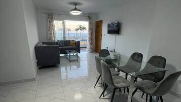 Apartment, 3 Bedrooms, Smoking, Balcony | Living room