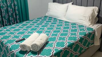 Apartment, 3 Bedrooms, Smoking, Balcony | 3 bedrooms