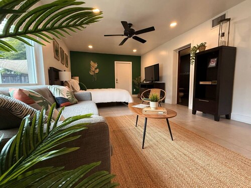 The Miami Tropic Suite•Private Stay+Free Parking In the Heart of Miami