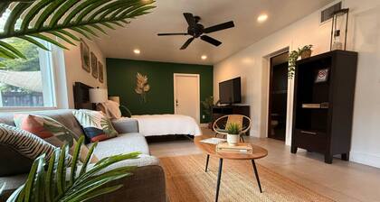 The Miami Tropic Suite•Private Stay+Free Parking In the Heart of Miami