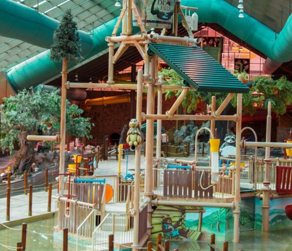 Children's area - Relaxing One-Bedroom Villa in the beautiful Smoky Mountains (Gatlinburg)