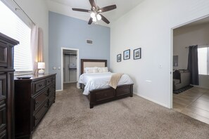 3 bedrooms, iron/ironing board, WiFi, bed sheets