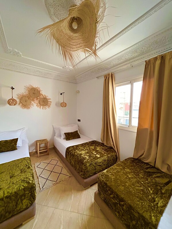 4 habitaciones, wifi y ropa de cama 