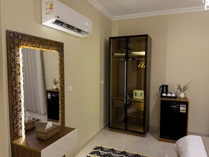 Quarto triplo família, sacada, vista para a montanha | Ar-condicionado