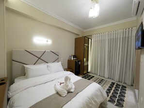 Standard Double Room, Air conditioning | Minibar, free WiFi, bed sheets