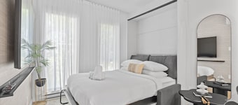 Habitat - Studio - Stunning New Studio in Habitat Plateau by Denstays