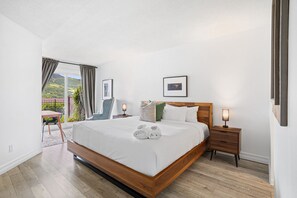 1 間睡房、熨斗/熨衫板、可攜式嬰兒床、床單