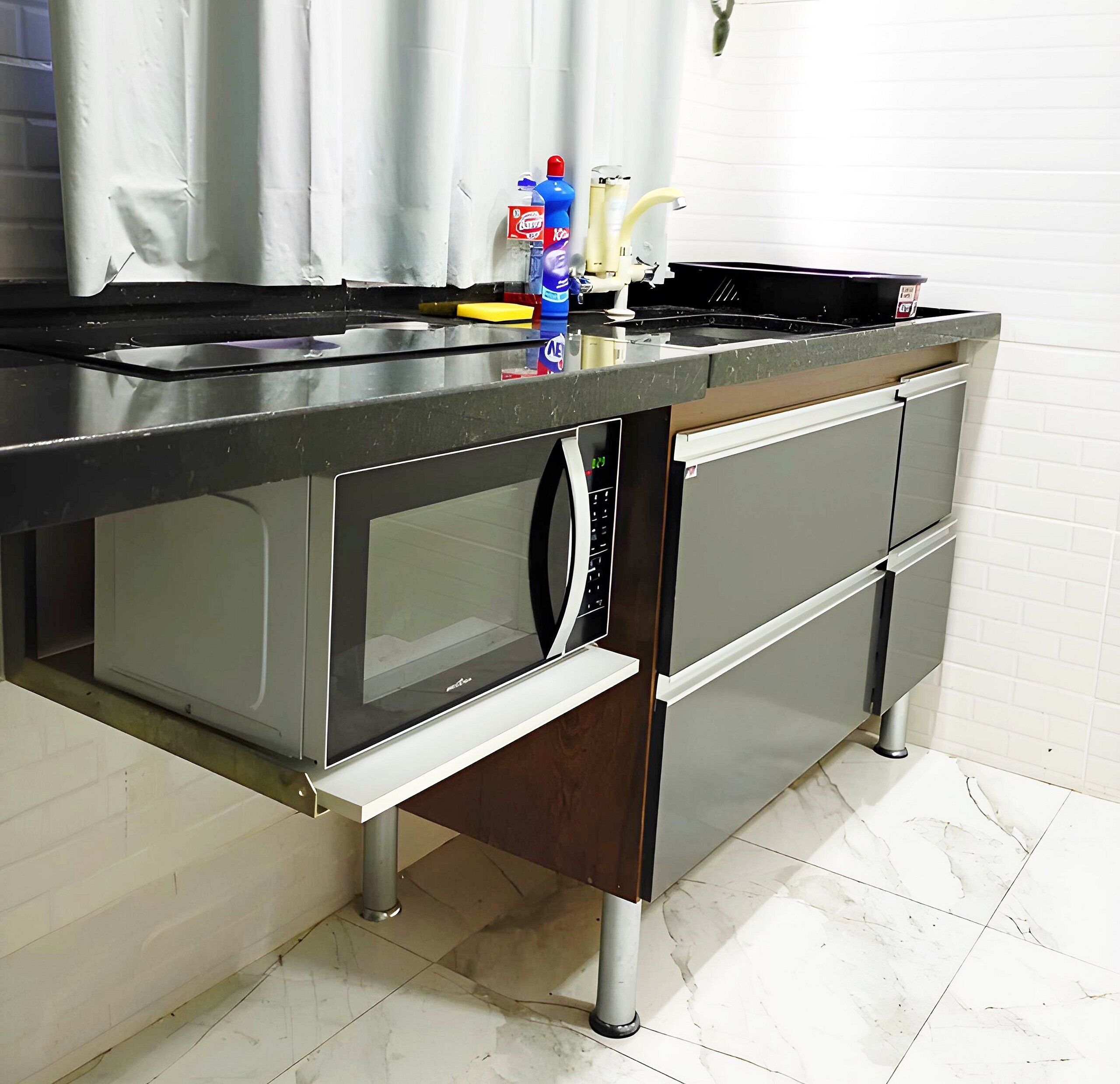 Deluxe Studio, 1 Katil Ratu (Queen) dengan Katil Sofa, Non Smoking, Pool View | Dapur peribadi | Peti sejuk, ketuhar gelombang mikro, pembancuh kopi/teh 