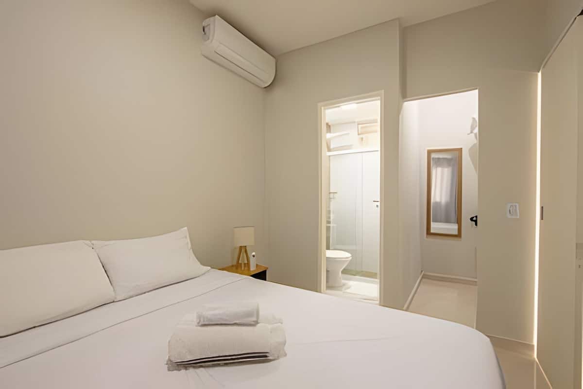Basic Studio | Laptop workspace, blackout drapes, iron/ironing board, free WiFi