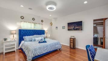 1 habitación, escritorio, wifi gratis y ropa de cama