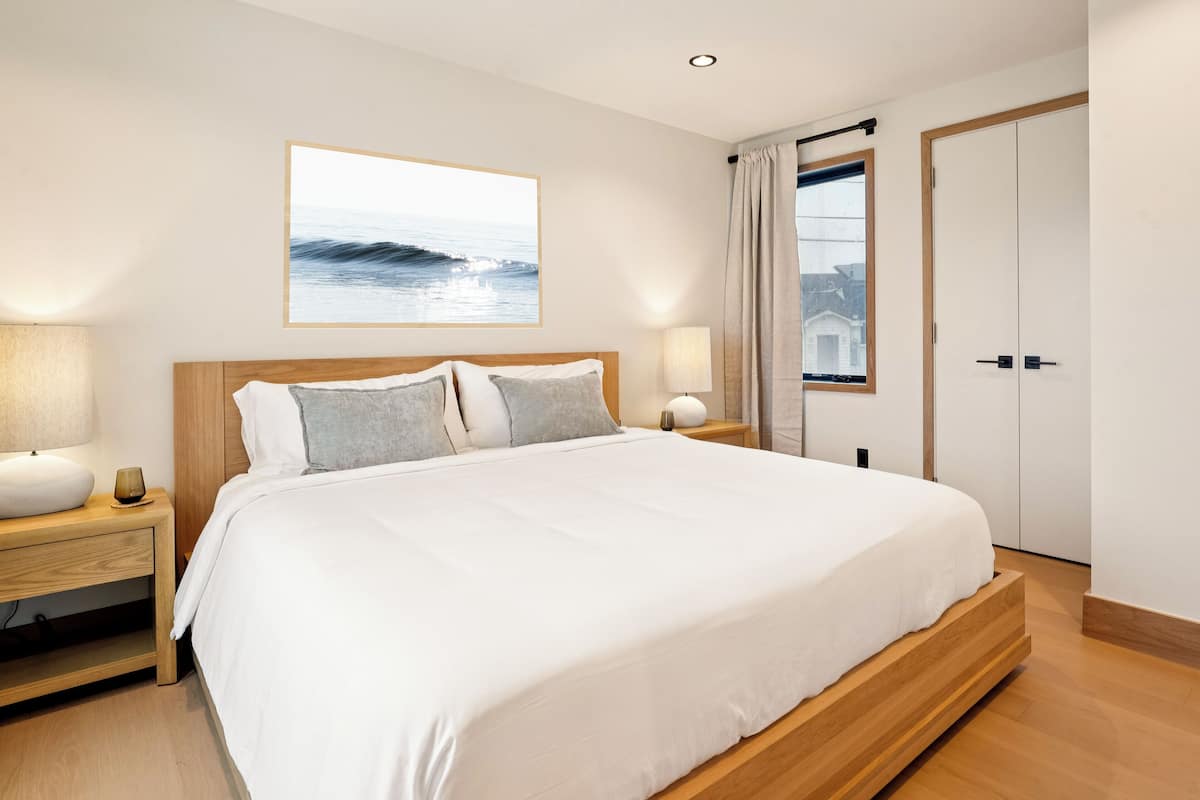 One Bedroom Condo King with Steam Shower | Premium bedding, pillowtop beds, laptop workspace, iron/ironing board