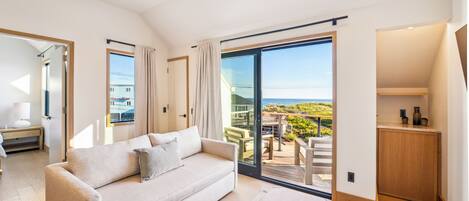 Condo, 1 quarto, vista para o oceano (King) | Área de estar | Smart TV 55 polegadas com canais digitais, Netflix, Hulu