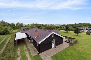 Exterior - Sunny fjord cottage by Ringkøbing Fjord (Skjern)