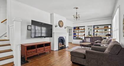 Oak & Brick on Gillette - 1920's Home!