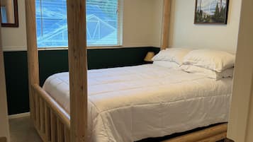 3 habitaciones, tabla de planchar con plancha y cuna de viaje
