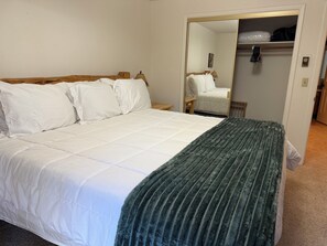 3 Schlafzimmer, Bügeleisen/Bügelbrett, Reisekinderbett, kostenloses WLAN