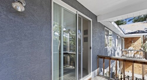 Cozy & Affordable! Perfect for snowy adventures!