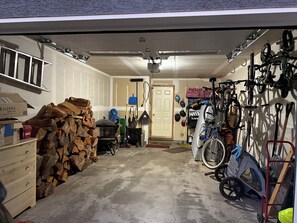 Interior - Cozy & Affordable! Perfect for snowy adventures! (McCall)