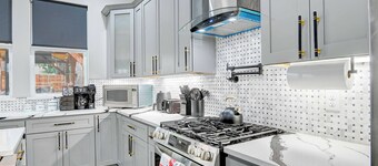 Jonairs ,Stockyard Mini Hotel