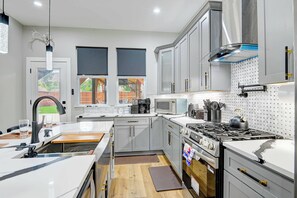 Microwave, oven, stovetop, dishwasher