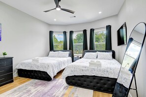 6 bedrooms, WiFi, bed sheets