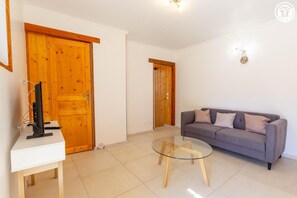 TV - LA FERME D'YVONNE - CHANAZ (CHANAZ)