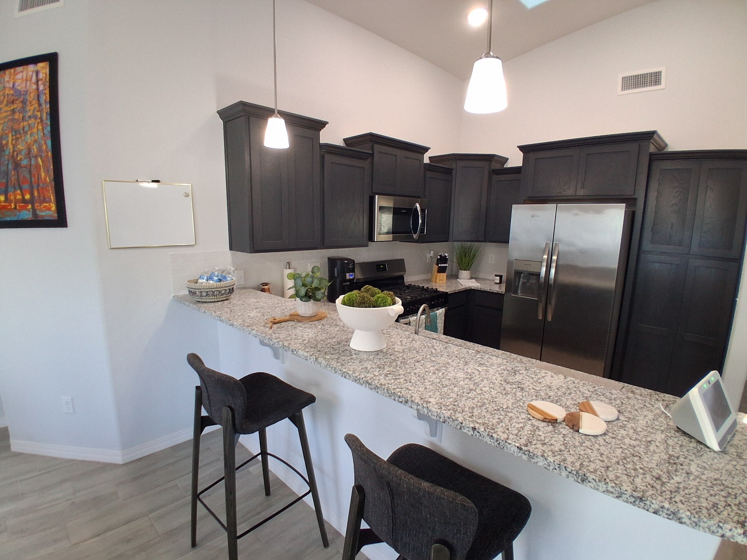 Micro-ondes, four, plaque de cuisson, lave-vaisselle