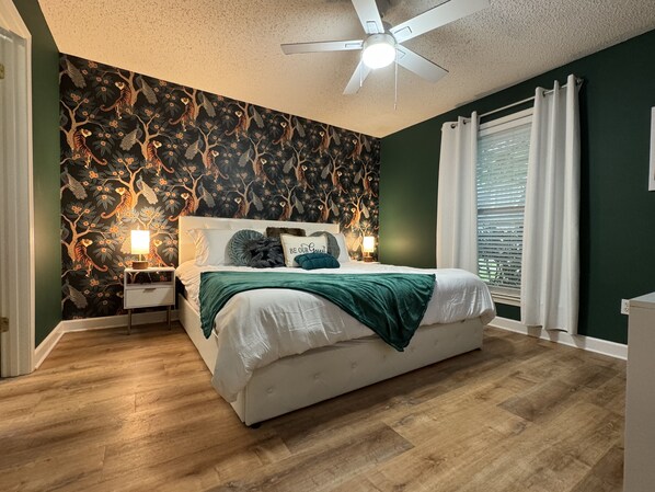 3 bedrooms, desk, iron/ironing board, free WiFi - Welcome to Tiger Townhome! (Baton Rouge)