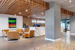 Lobby - Bright Brisbane CBD resort-style escape (Spring Hill)
