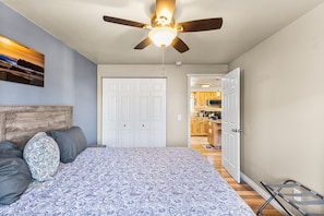 1 chambre, bureau, accès au Wi-Fi (inclus), literie fournie