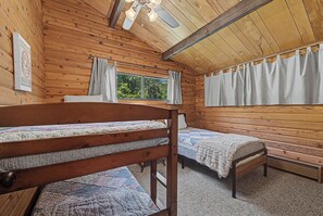 3 bedrooms, iron/ironing board, travel cot, free WiFi